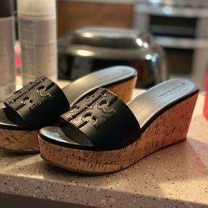Tory Burch Ines Wedge Sandals/Slides 🖤🖤🖤